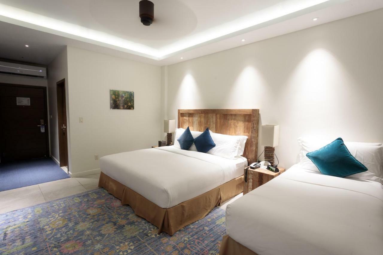 Cove Resort Palau Koror Extérieur photo